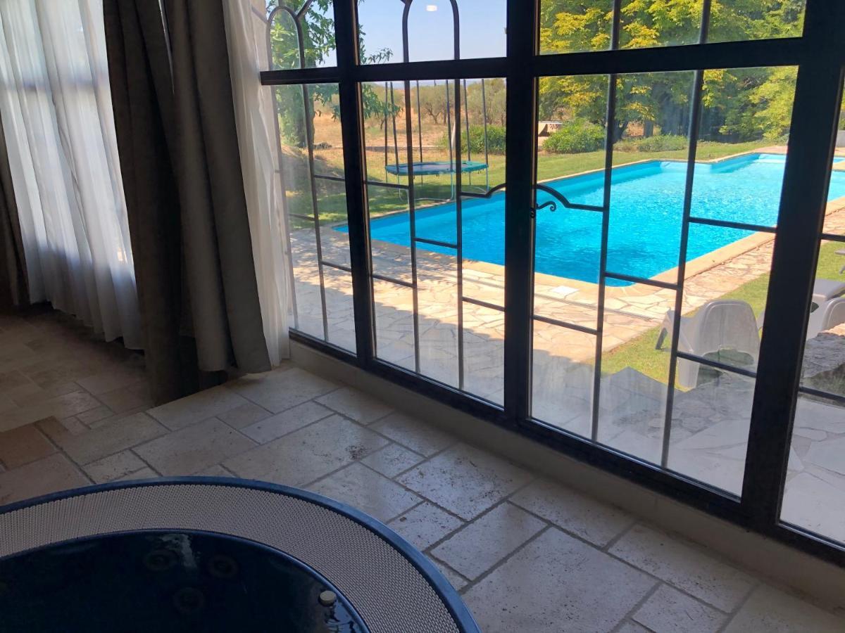Le Pool House - Private Jacuzzi - Mas Des Sous Bois Otel Ventabren Dış mekan fotoğraf