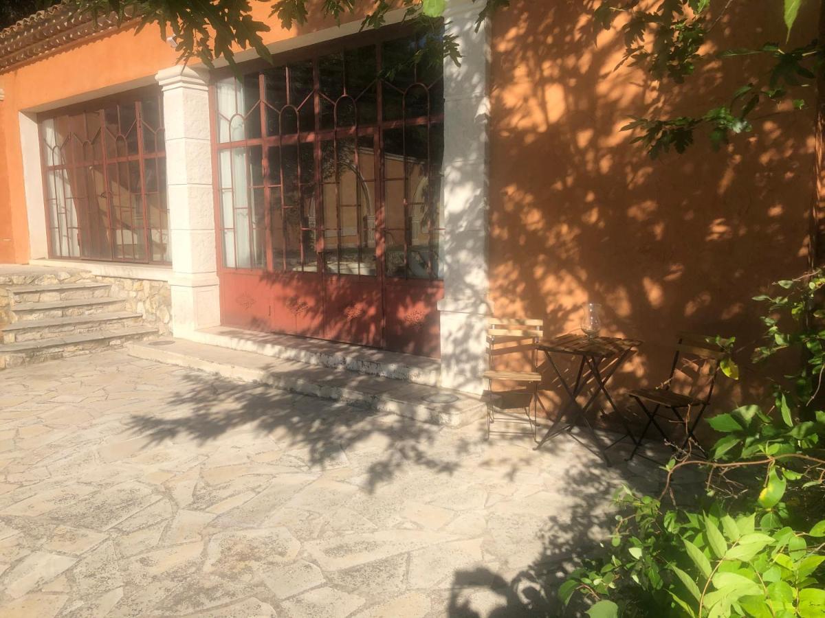 Le Pool House - Private Jacuzzi - Mas Des Sous Bois Otel Ventabren Dış mekan fotoğraf