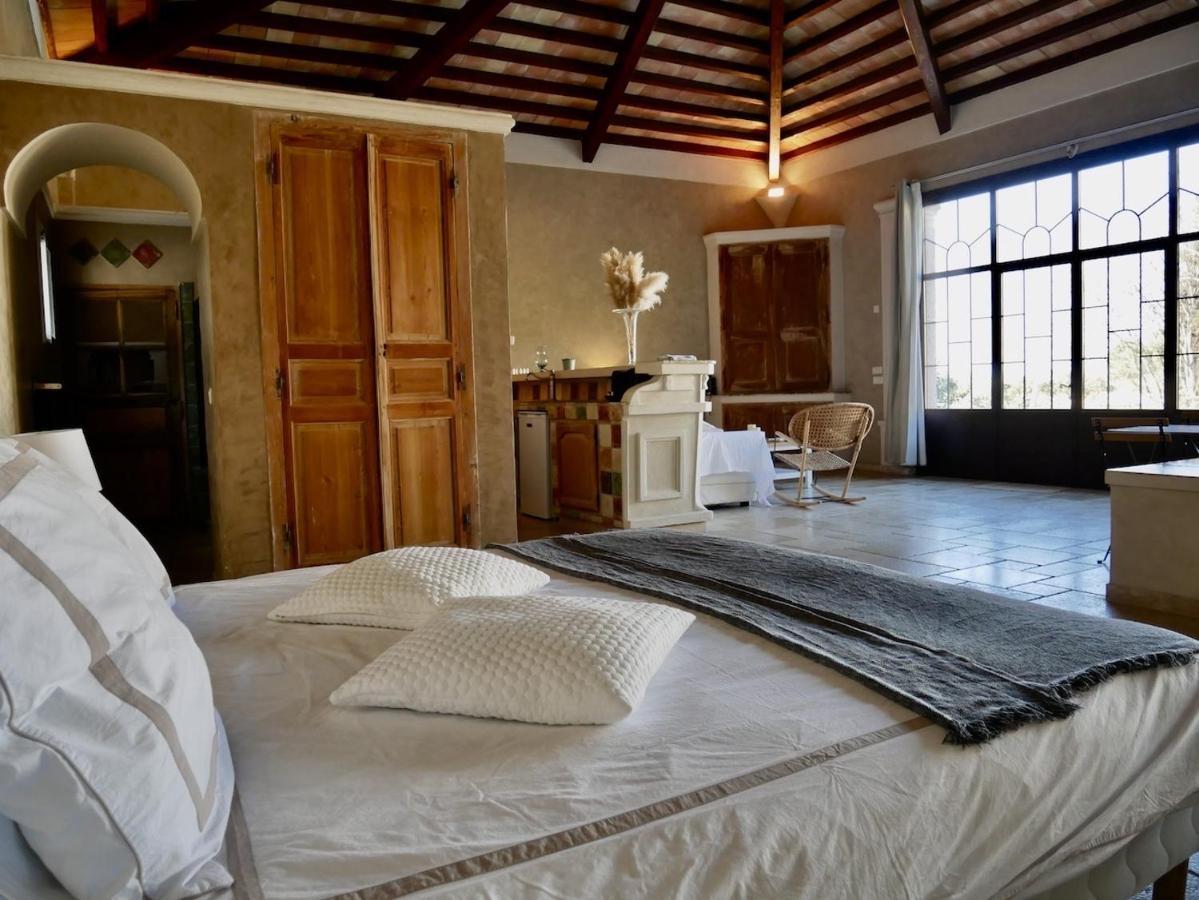 Le Pool House - Private Jacuzzi - Mas Des Sous Bois Otel Ventabren Dış mekan fotoğraf