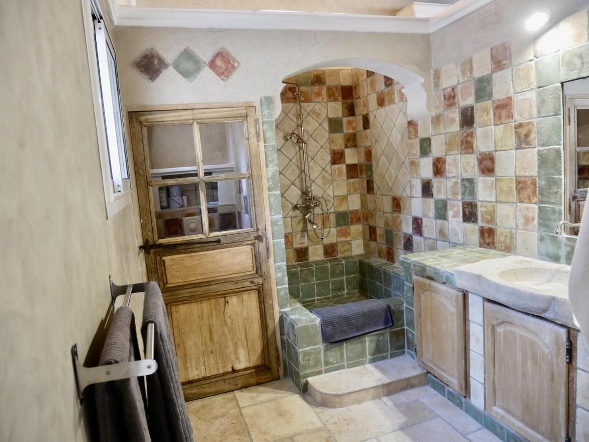Le Pool House - Private Jacuzzi - Mas Des Sous Bois Otel Ventabren Dış mekan fotoğraf